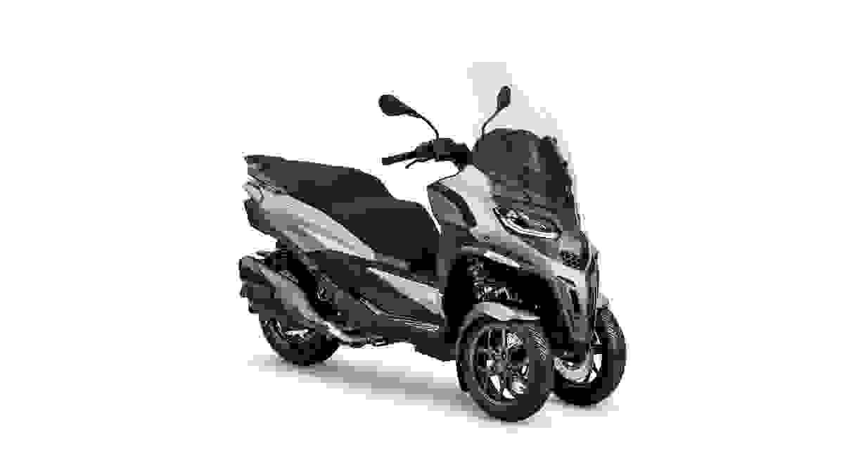 We select only scooters and accessories of high quality to guarantee your safety and your satisfaction. Superior Quality Our Commitments Ets Tracqui is a store that sells scooters and accessories 2-wheels such as helmets.
