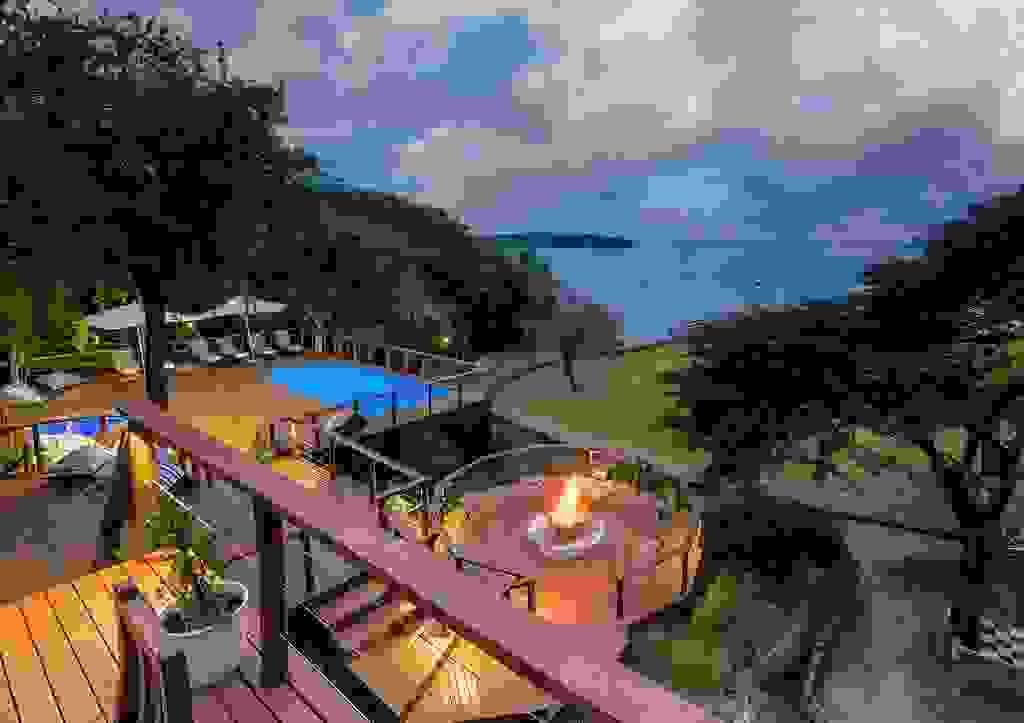 Luxury suite with private deck overlooking the African wilderness Luxury suite with private deck overlooking the African wilderness