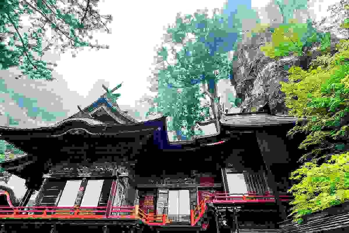 関東で自然と癒しを感じるおすすめスポット-榛名神社