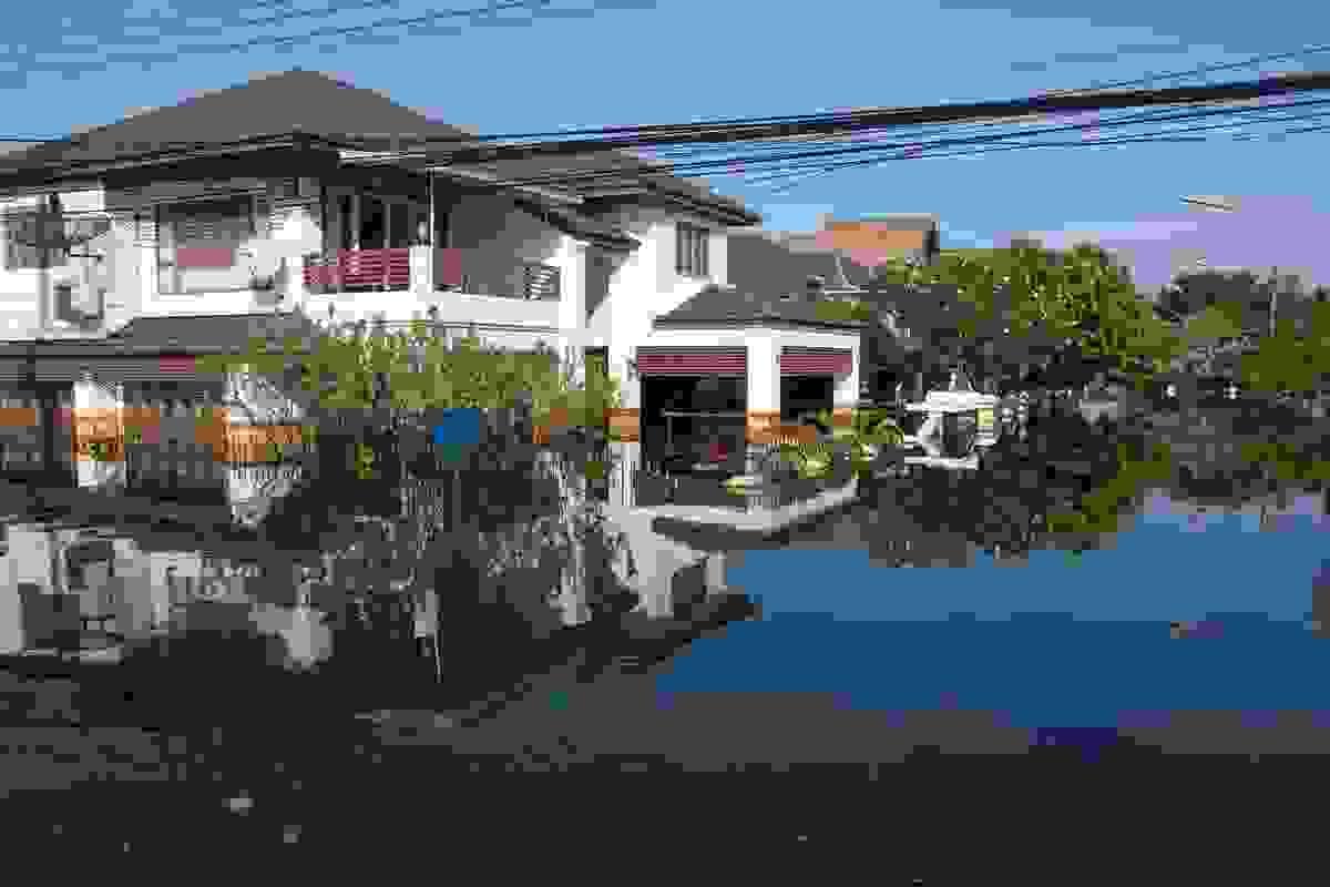 broken image