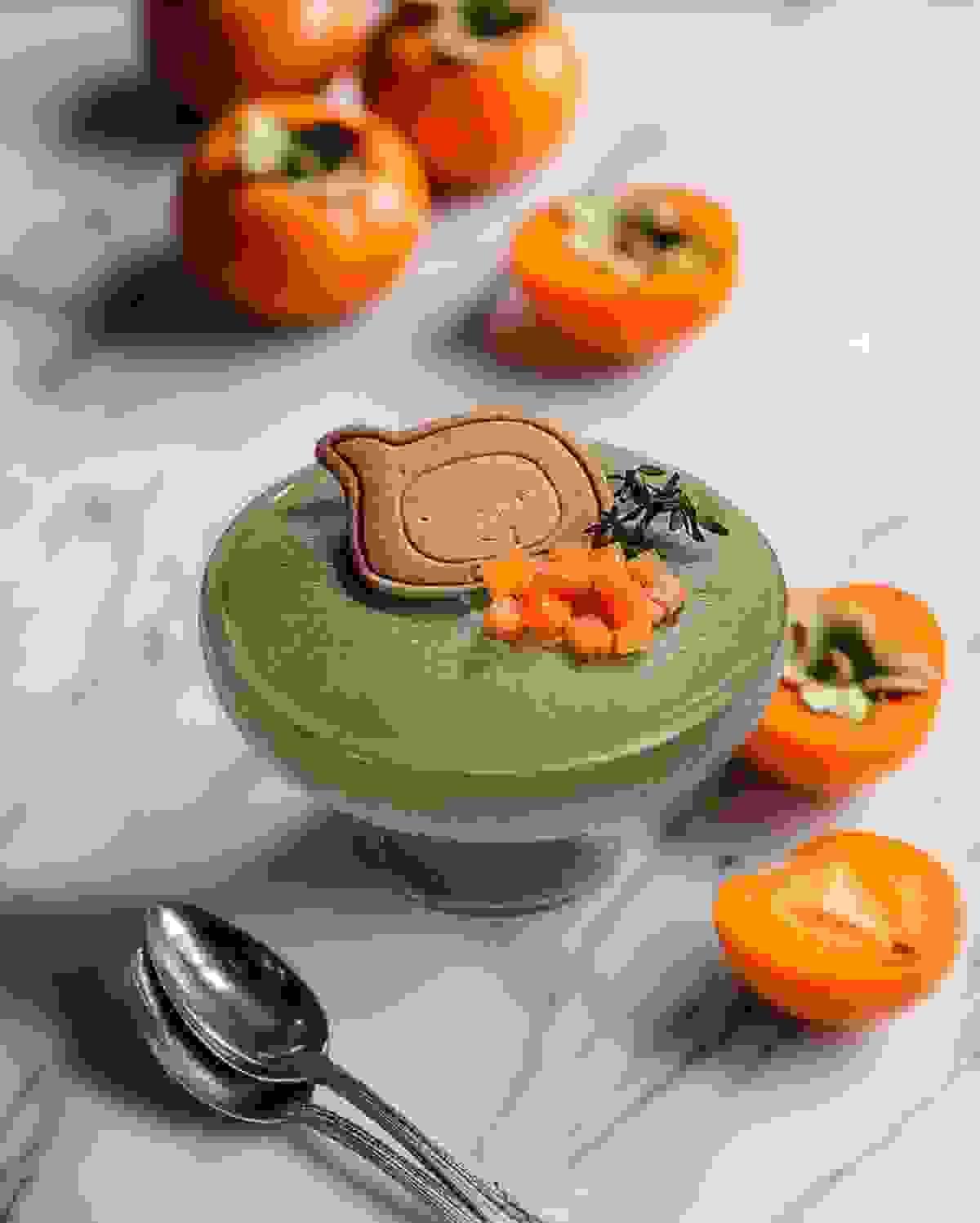 Our creative desserts are not just food, they are a reflection of medieval culture, allowing you to feel the charm of that history while tasting. cultural combination Our dessert art medieval creative dessert baking workshop