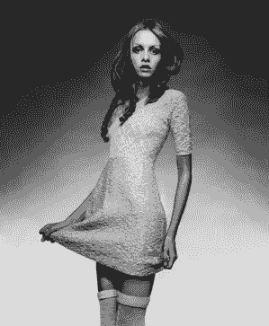 https://www.huffpost.com/entry/twiggy-model-style-evolution_n_5b9c247ce4b013b0977abf8c