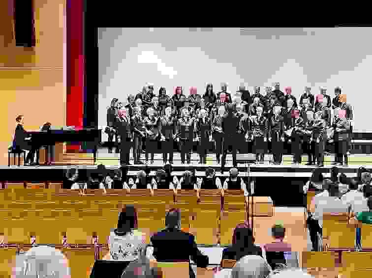 — Markus Schneider The photo lists of Thurgau Festival Choir copy have exceeded my expectations. The quality and presentation are simply excellent! We have over 1000 satisfied customers who are excited about our photo lists. Photo list and more