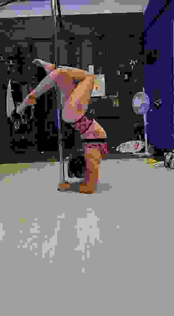 head stand pole fitness head stand pole fitness