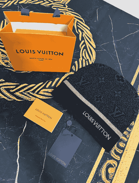 — Antoine Lefebvre Kicks de Luxe has transformed my shopping experience. The variety and customer service are exemplary, I will return without hesitation. Our clients love their new luxury shoes at accessible prices. site of sale of shoes of luxury at affordable prices