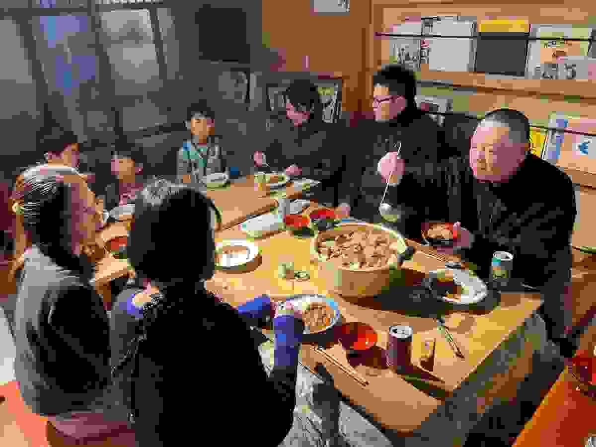 In the forest kindergarten, it is important for children to learn while playing in nature. Through interaction with trees, rivers, and animals, curiosity and a spirit of exploration are nurtured. nature experience type education The charm of forest kindergarten Starting nursery school study abroad at the wildest kindergarten in Japan located in Tottori Prefecture! Features are as follows: "The wildest kindergarten in Japan" founded by "challengers". Support for visits and stays by dedicated concierge. Encounters that stimulate curiosity. In the forest kindergarten, it is important for children to learn while playing in nature. Through interaction with trees, rivers, and animals, curiosity and a spirit of exploration are nurtured. nature experience type education The charm of forest kindergarten Starting nursery school study abroad at the wildest kindergarten in Japan located in Tottori Prefecture! Features are as follows: "The wildest kindergarten in Japan" founded by "challengers". Support for visits and stays by dedicated concierge. Encounters that stimulate curiosity.