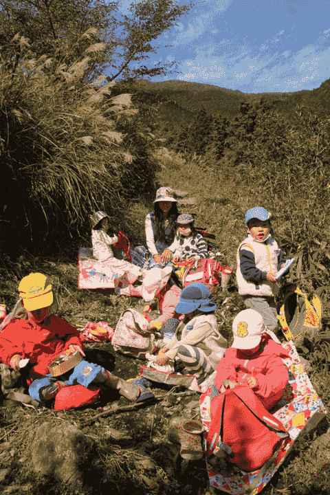 Dedicated concierge provides support during your stay, allowing you to spend time with peace of mind. individual support Characteristics of forest kindergarten Starting nursery school study abroad at the wildest kindergarten in Japan located in Tottori Prefecture! Features are as follows: "The wildest kindergarten in Japan" founded by "challengers". Support for visits and stays by dedicated concierge. Encounters that stimulate curiosity. Dedicated concierge provides support during your stay, allowing you to spend time with peace of mind. individual support Characteristics of forest kindergarten Starting nursery school study abroad at the wildest kindergarten in Japan located in Tottori Prefecture! Features are as follows: "The wildest kindergarten in Japan" founded by "challengers". Support for visits and stays by dedicated concierge. Encounters that stimulate curiosity.