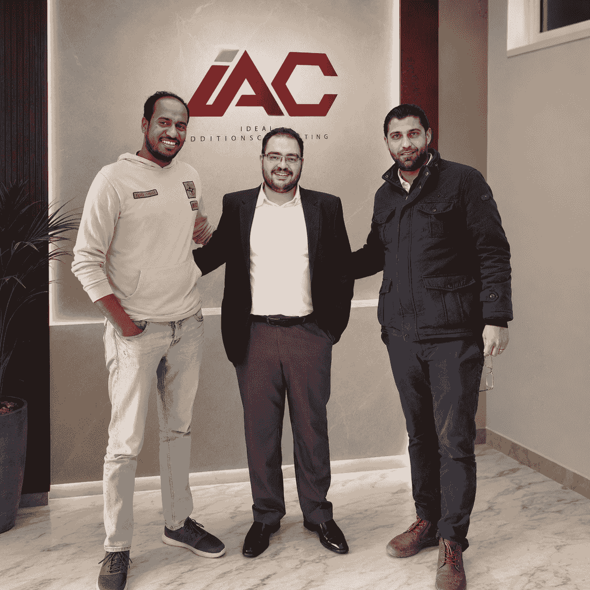 جانب من الجلسة الختامية لتدقيق هيئة TUV الأردن على نظام الإدارة المدمج لشركة نجم للهندسة والتعهدات بحضور م. محمد النجار وأ. أحمد البو وفريق شركة IAC جانب من الجلسة الختامية لتدقيق هيئة TUV الأردن على نظام الإدارة المدمج لشركة نجم للهندسة والتعهدات بحضور م. محمد النجار وأ. أحمد البو وفريق شركة IAC