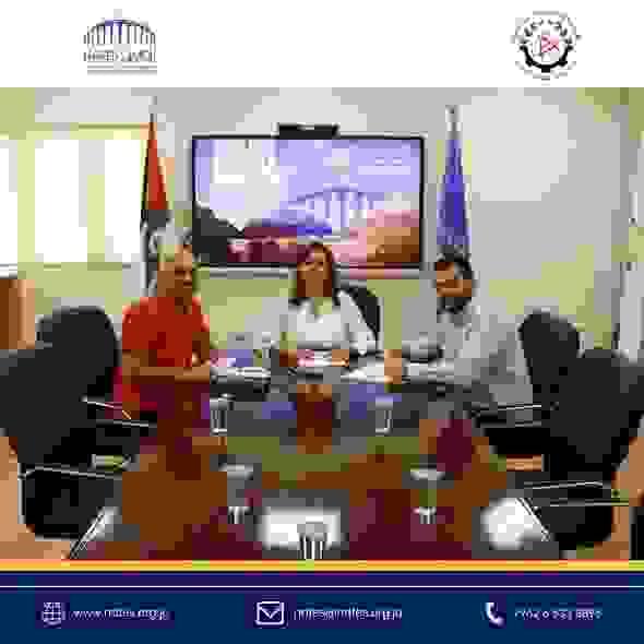 لحظة توقيع اتفاقية تقديم الدعم المالي بين شركة بيت البن البرازيلي وشركة الإضافات المثالية IAC للحصول على شهادة أيزو 22000 بدعم من نافس وغرفة صناعة عمان لحظة توقيع اتفاقية تقديم الدعم المالي بين شركة بيت البن البرازيلي وشركة الإضافات المثالية IAC للحصول على شهادة أيزو 22000 بدعم من نافس وغرفة صناعة عمان