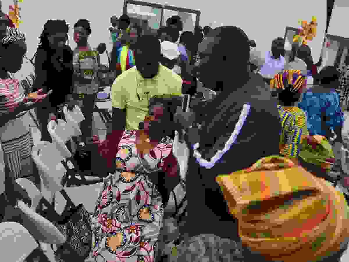 — David N'Guessan The values of love and of truth are at the heart of this Church. I feel supported and encouraged in my faith every day. Our Church has touched the life of thousands of people thanks to teaching and deliverance. Presentation of the Church

We are a Church by Revelation, located in Ivory Coast, called to manifest the power of God through Teaching and Deliverance by Revelation.

Our mission is to bring souls to Christ, to build believers on a solid biblical foundation, and to free captive lives so that they may enter into their destiny in Jesus Christ.

Biblical Foundations

John 15:12-17: We live brotherly love and obedience to the call of the Lord.

Proverbs 24:10-12: We lift up the weak and we stand in the gap for those who are in distress.

1 Corinthians 15:35-38: We believe in transformation and the spiritual seed that bears fruit according to the will of God.

Our Vision

To raise a generation of believers established in the Word, delivered from oppressions, and equipped to impact their community and the nations.

Our Values

Love

Truth

Faith

Power of the Spirit

Revelation