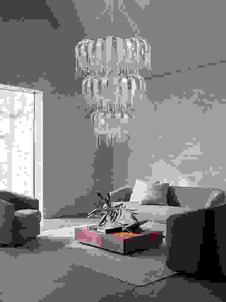 Metal chain chandelier: Luxurious lighting design