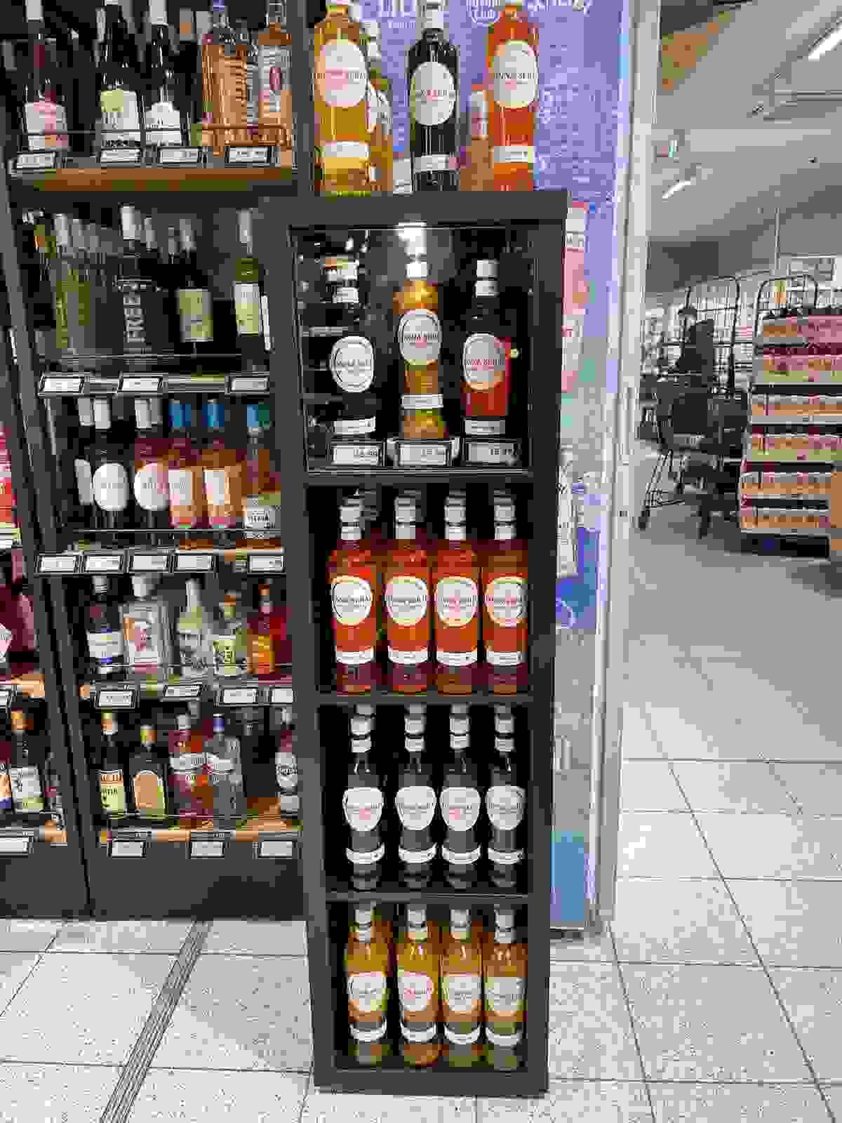OUR VISIONWe bring authentic German lifestyle drinks to the vibrant heart of Bangkok, offering a taste of tradition and quality. We bring German Lifestyle Drinks to Bangkok and Thailand.