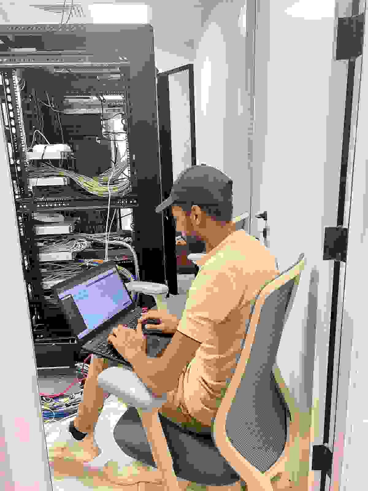 We provide ongoing technical support to ensure the efficient operation of your systems. Our team is ready to answer your inquiries and resolve any issues you may encounter. continuous technical support What we are distinguished by in cameras and networks Cameras and networks