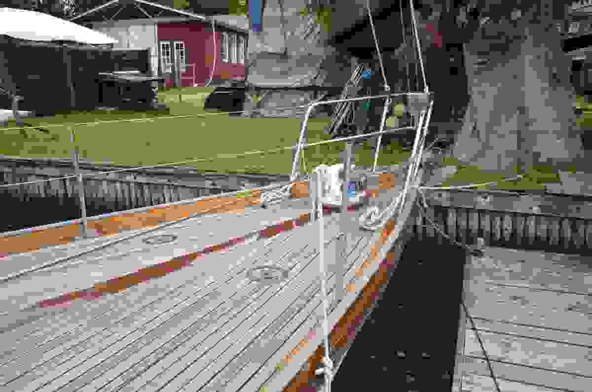 broken image