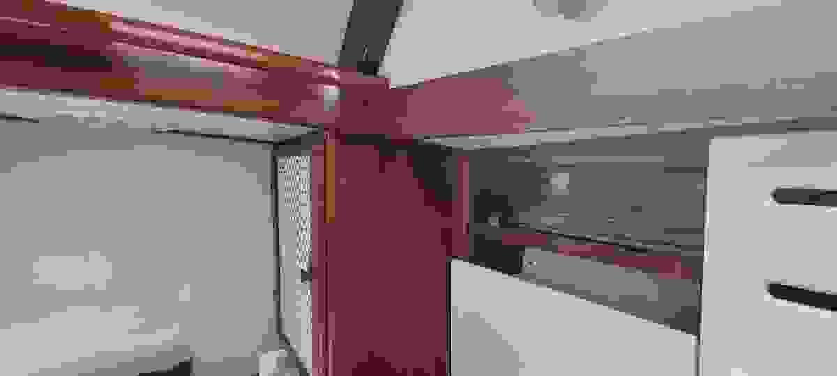 broken image