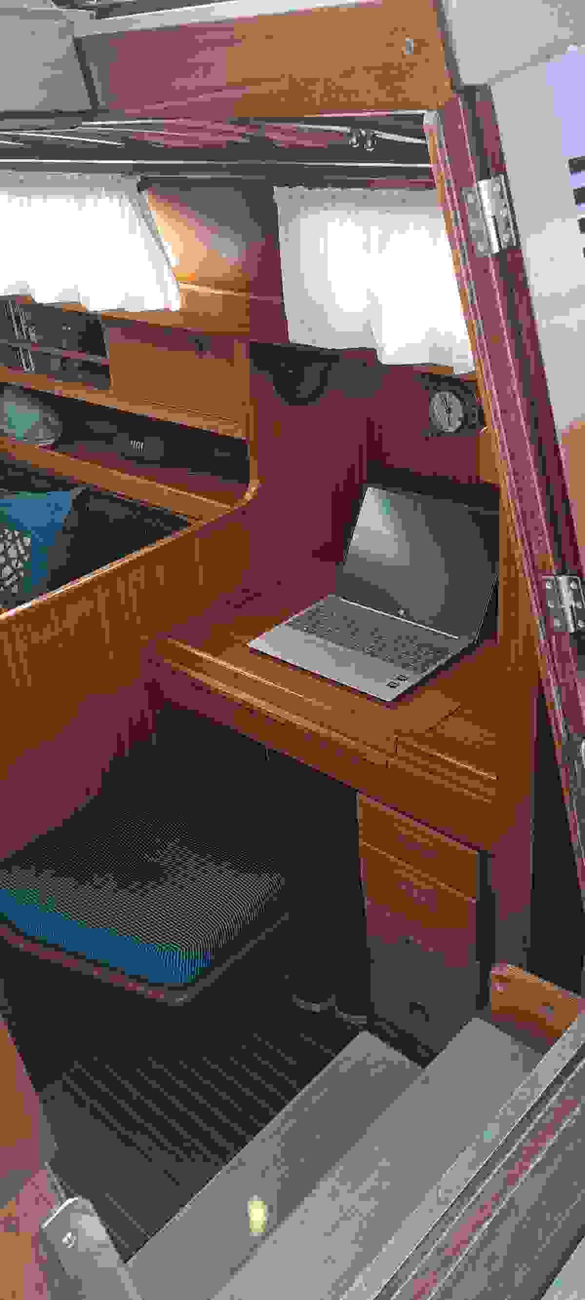 broken image