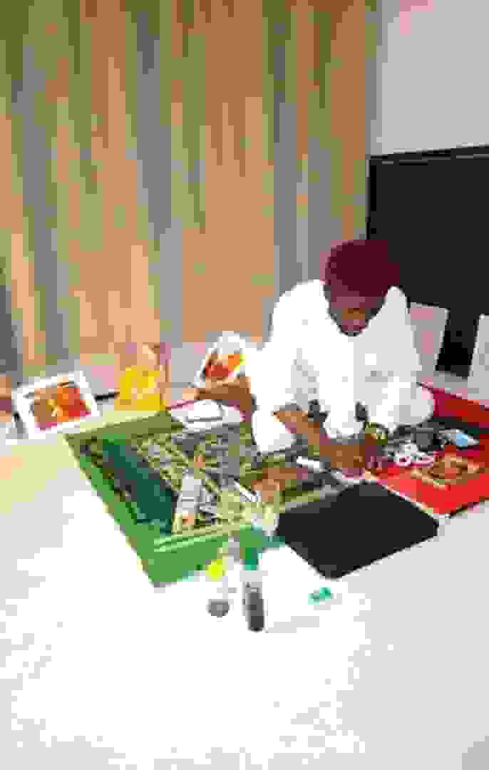 Treat yourself to a moment of guidance with our personalized consultations, where we explore your spiritual path and your aspirations. Spiritual Consultations Our Mission Great seer practitioner of high metaphysics master of spirituality spiritual representative of the Dalai Lama in Africa creator of the initiatory school of the priests of the African Religion