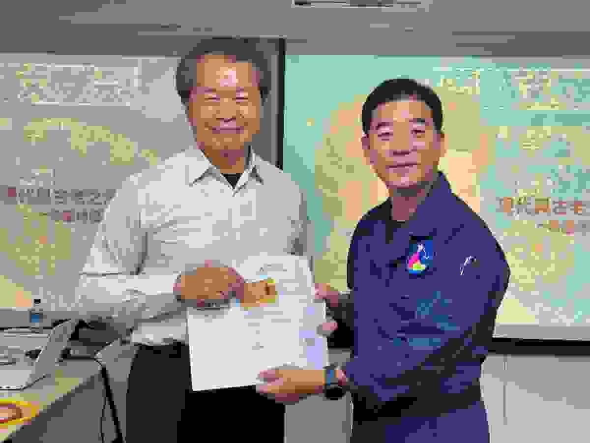 We organize various maritime activities, allowing members to get close to the ocean and enjoy the fun of sailing. navigation activities Our mission International Rotary District 3481, with the support of former International Rotary President Gary, established the Taiwan Radiant Yacht Team under the name "Shining for Ten Years." We, who join IYFR, not only pursue "FUN, FUN, FUN," and "getting close to the ocean, protecting the ocean," but also share a common commitment among every member of the Radiant Yacht Team. Let us take action to restore the cleanliness of Mother Ocean and preserve a vibrant marine world for future generations. We organize various maritime activities, allowing members to get close to the ocean and enjoy the fun of sailing. navigation activities Our mission International Rotary District 3481, with the support of former International Rotary President Gary, established the Taiwan Radiant Yacht Team under the name "Shining for Ten Years." We, who join IYFR, not only pursue "FUN, FUN, FUN," and "getting close to the ocean, protecting the ocean," but also share a common commitment among every member of the Radiant Yacht Team. Let us take action to restore the cleanliness of Mother Ocean and preserve a vibrant marine world for future generations.