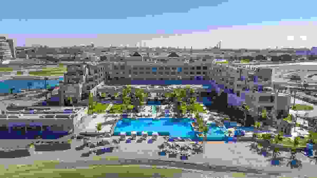 We are proud to deliver Kempinski Hotel Yanbu, a luxury 5-star beachfront resort in Saudi Arabia. Our expertise in premium hospitality construction ensures world-class quality. We are proud to deliver Kempinski Hotel Yanbu, a luxury 5-star beachfront resort in Saudi Arabia. Our expertise in premium hospitality construction ensures world-class quality.