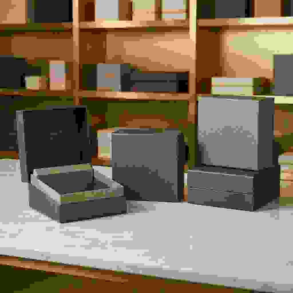 Shoulder and neck rigid boxes with a premium two-piece structure, shown with visible inner shoulder for luxury packaging Shoulder and neck rigid boxes with a premium two-piece structure, shown with visible inner shoulder for luxury packaging