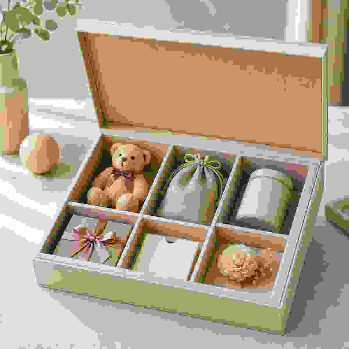 Partition compartment insert for multi-piece gift sets with organized product layout Partition compartment insert for multi-piece gift sets with organized product layout