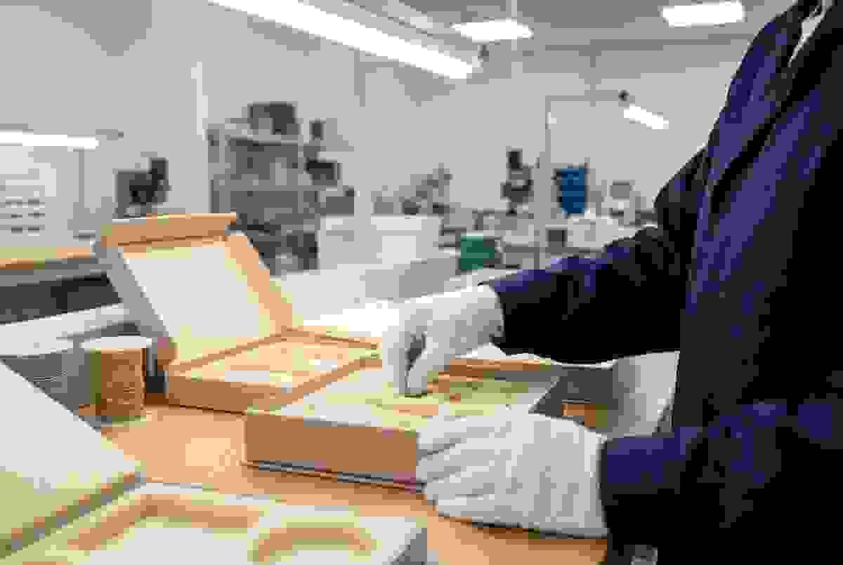 Foam insert jewelry packaging in a Chinese factory, designed to cushion and protect fragile jewelry items during handling and transportation. Foam insert jewelry packaging in a Chinese factory, designed to cushion and protect fragile jewelry items during handling and transportation.