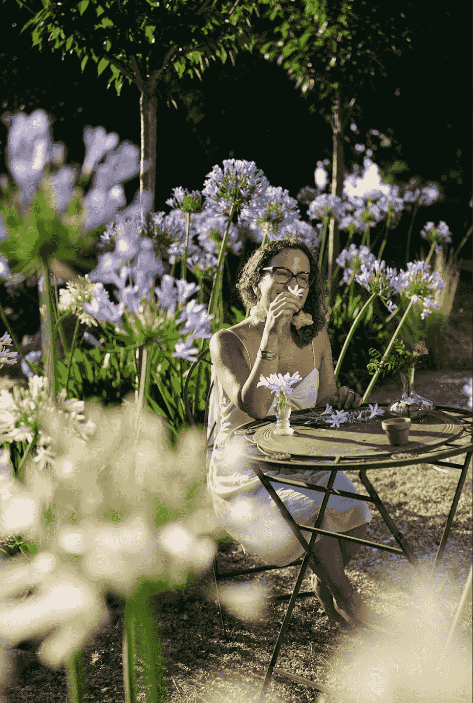 Immortalize your essence through portraits that tell your story. Every shot is an opportunity to express who you truly are. Personal Portraits What do we do I use photography as a means to find time for myself because from that time authentic images are born. I deal with portrait photography, places, I organize courses and I write about my photographic experiences. Immortalize your essence through portraits that tell your story. Every shot is an opportunity to express who you truly are. Personal Portraits What do we do I use photography as a means to find time for myself because from that time authentic images are born. I deal with portrait photography, places, I organize courses and I write about my photographic experiences.