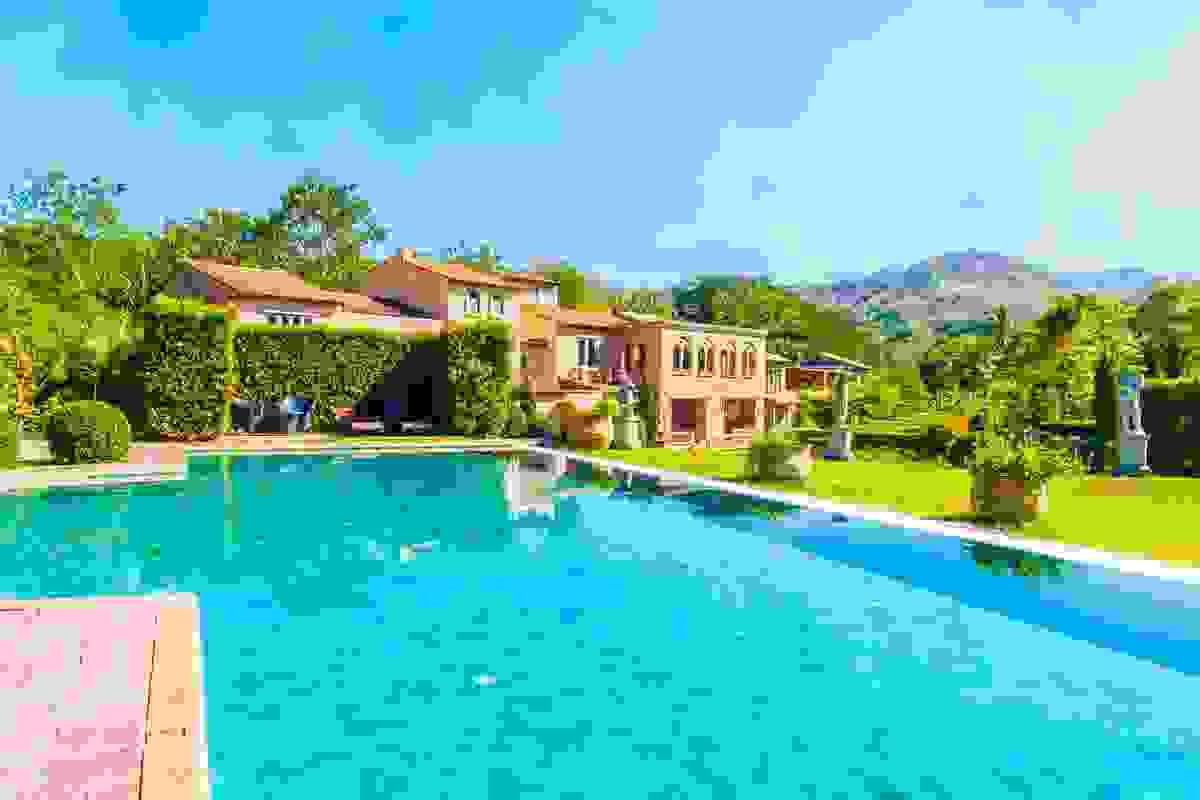 Our experienced supervisors ensure that every project is executed with precision, adhering to timelines and quality standards. Project Supervision What We Offer A leading engineering consultancy firm based in Dubai, combining creative design with advanced AI technology. We specialize in architectural and structural design, project supervision, landscape, and interior design — delivering smart, sustainable, and visually stunning solutions. Our mission is to transform ideas into real-world projects with precision, innovation, and elegance.with black and orange theme Our experienced supervisors ensure that every project is executed with precision, adhering to timelines and quality standards. Project Supervision What We Offer A leading engineering consultancy firm based in Dubai, combining creative design with advanced AI technology. We specialize in architectural and structural design, project supervision, landscape, and interior design — delivering smart, sustainable, and visually stunning solutions. Our mission is to transform ideas into real-world projects with precision, innovation, and elegance.with black and orange theme