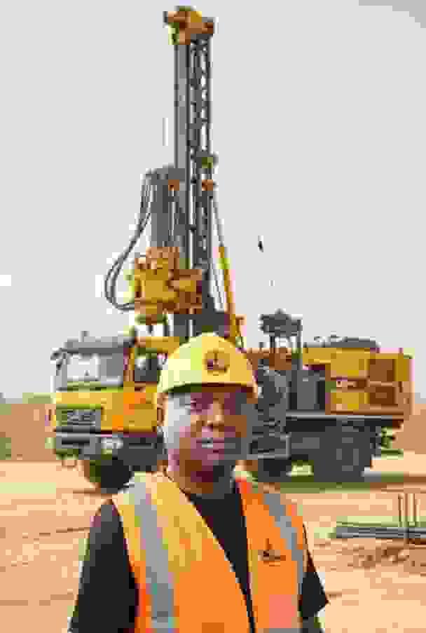 OUR COMMITMENT We support you in your construction and logistics projects with professionalism and expertise. Burkinabe company specialized in construction, logistics, drilling, and applied vocational training. LCF puts its expertise at the service of development through quality projects, innovative solutions, and high-level technical training in the fields of construction and water. OUR COMMITMENT We support you in your construction and logistics projects with professionalism and expertise. Burkinabe company specialized in construction, logistics, drilling, and applied vocational training. LCF puts its expertise at the service of development through quality projects, innovative solutions, and high-level technical training in the fields of construction and water.
