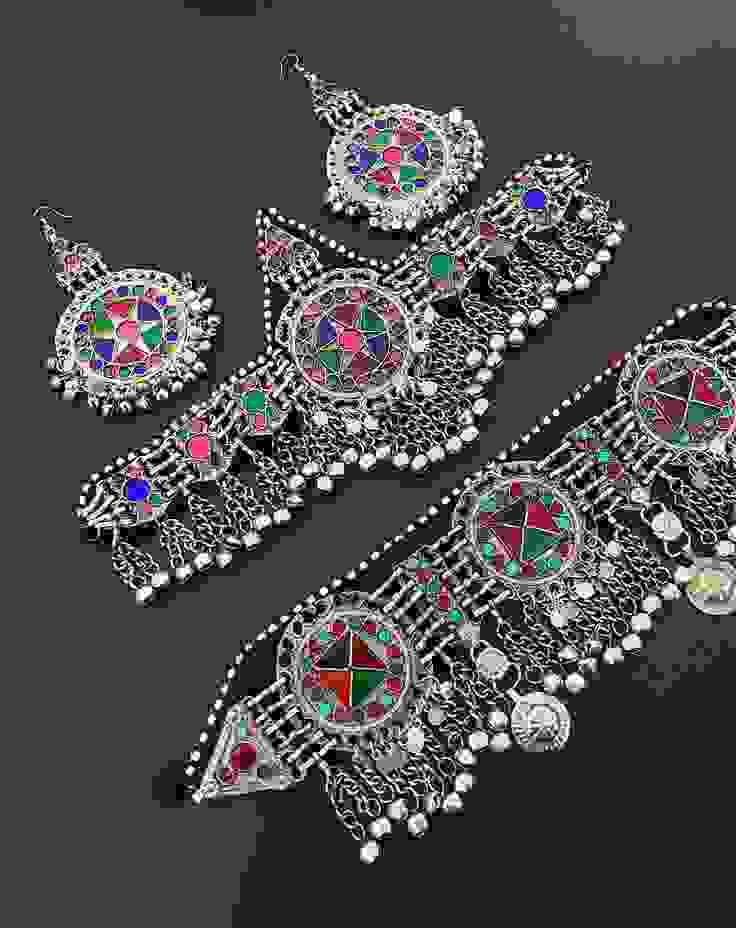 Complete your look with our collection of traditional shawls and accessories. Each piece is crafted with care, reflecting the intricate techniques passed down through generations. Our accessories add a touch of sophistication and elegance to any outfit. Traditional Shawls and Accessories What We Offer Silk Gallery presents the beautiful Afghanistan to the world and a collection of handmade Afghan and Punjabi clothes, including traditional clothes, tents, and other items that are designed with elegance, passion, and unparalleled art.