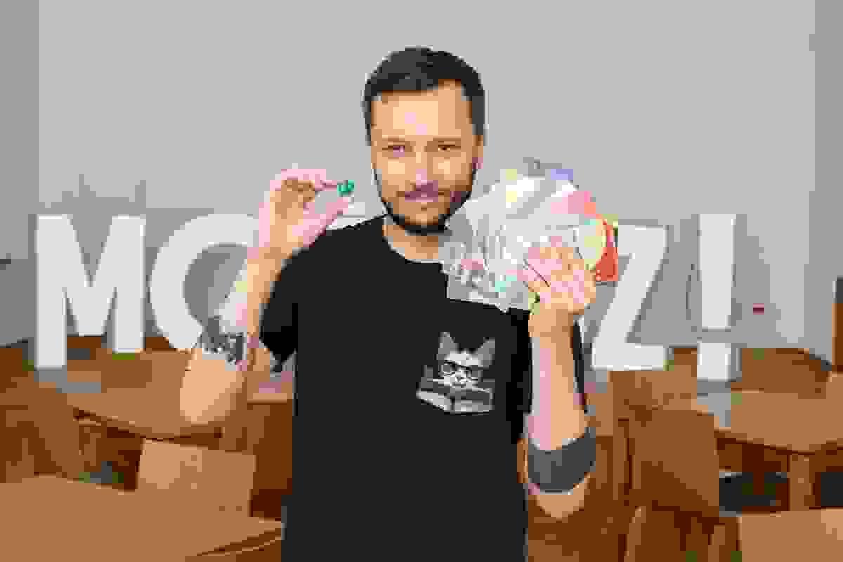 Portret grupowy autorów projektu "Proste i pomocne" Portret grupowy autorów projektu "Proste i pomocne"