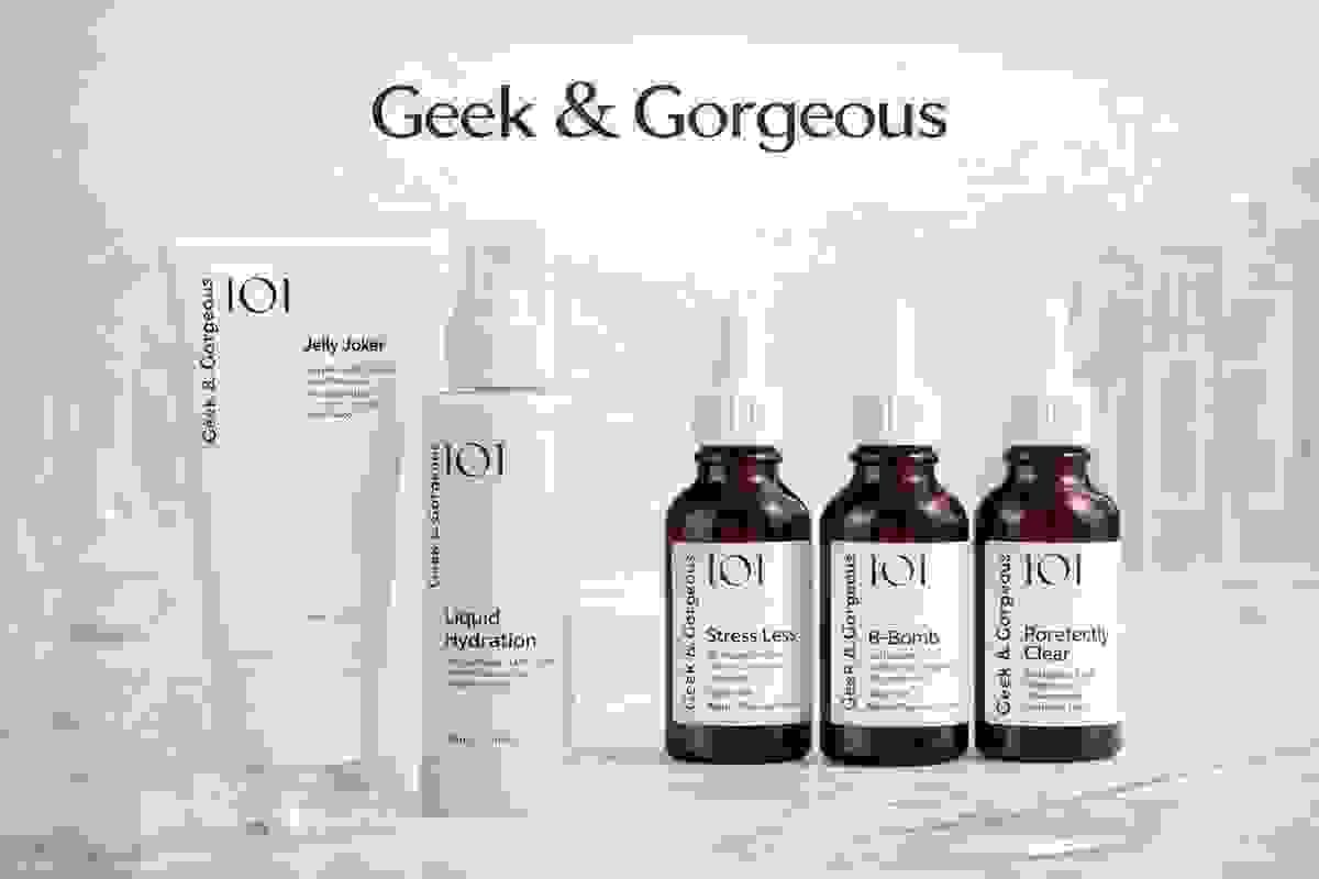 Benefit from our expertise to understand the best methods of skin care, based on your skin type and personal preferences. Professional Consulting Our Services Every person deserves to be welcomed with a level of excellence that is non-negotiable. Here, beauty is not treated as a routine, but as a carefully constructed ritual, in which details, discretion, and professional mastery intertwine to create a memorable experience. I chose to create a space where time takes on a different value, and facial care becomes an act of finesse. Every gesture, every recommendation, and every stage of the treatments is guided by respect for the uniqueness of your skin and the desire to offer results that are felt, not just seen. Elegance is found in simplicity, in precision, and in the perfect balance between science and subtle aesthetics. Here, I do not follow trends — I build perfection, and you are the essence of every impeccable work.
