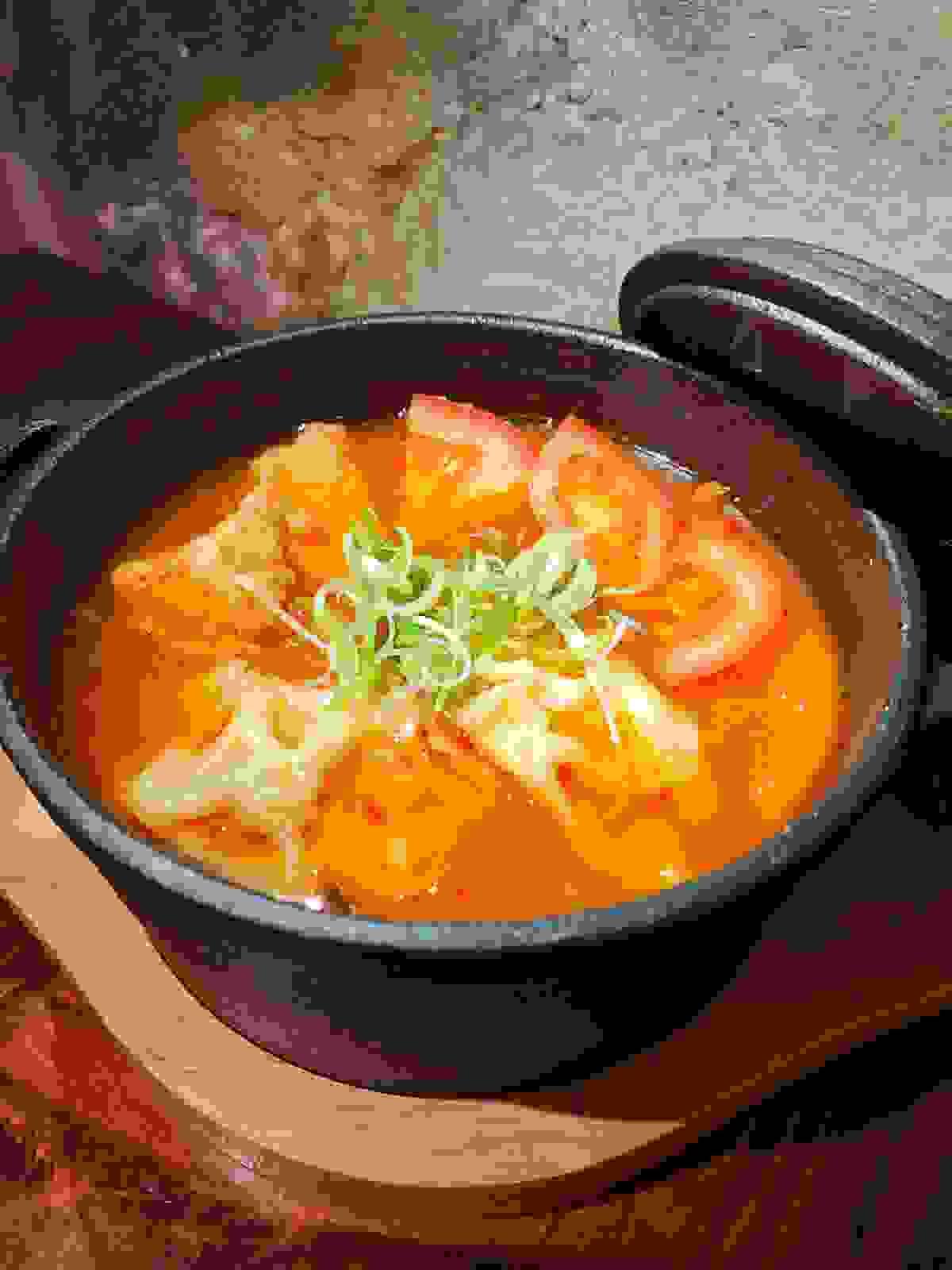We are committed to using fresh, high-quality ingredients to ensure the taste and flavor of each dish. fresh ingredients Our characteristics is a restaurant in Paris, France that specializes in rice dishes We are committed to using fresh, high-quality ingredients to ensure the taste and flavor of each dish. fresh ingredients Our characteristics is a restaurant in Paris, France that specializes in rice dishes