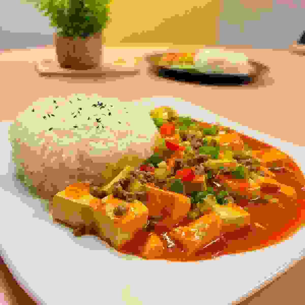 Create a comfortable dining environment, allowing every customer to enjoy a wonderful time. warm environment Our characteristics It is a Chinese restaurant in Paris, France, mainly serving rice dishes. Create a comfortable dining environment, allowing every customer to enjoy a wonderful time. warm environment Our characteristics It is a Chinese restaurant in Paris, France, mainly serving rice dishes.
