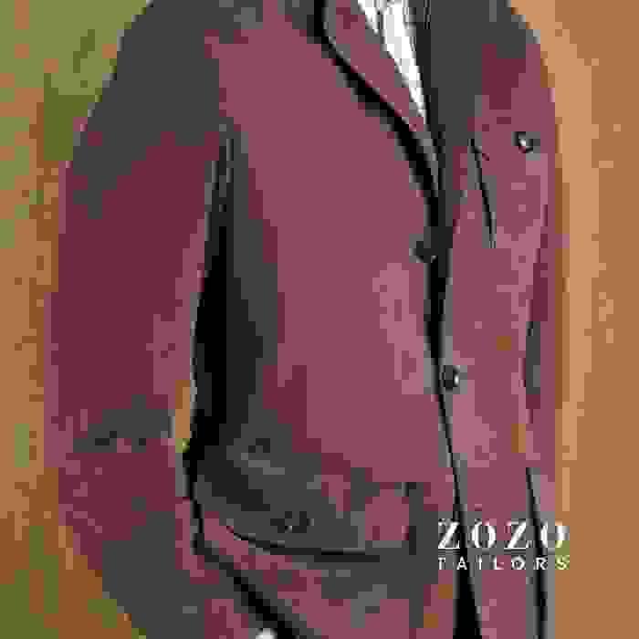 Smart casual jacket in English country style — tailored for cool weather and autumn moments that matter.