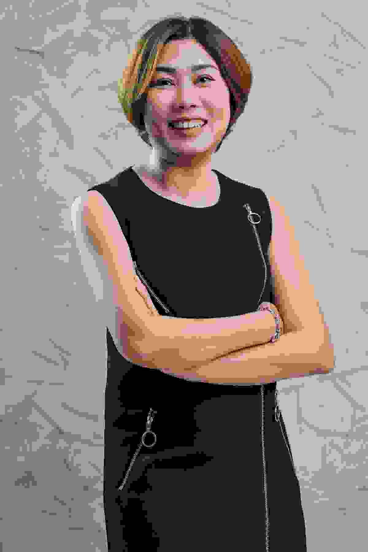 Couture-trained Fiona Ha, founder of ZoZo Tailors Hoi An personally engages with you from your free tailoring consultation  and quote through to your final fitting and quality check.