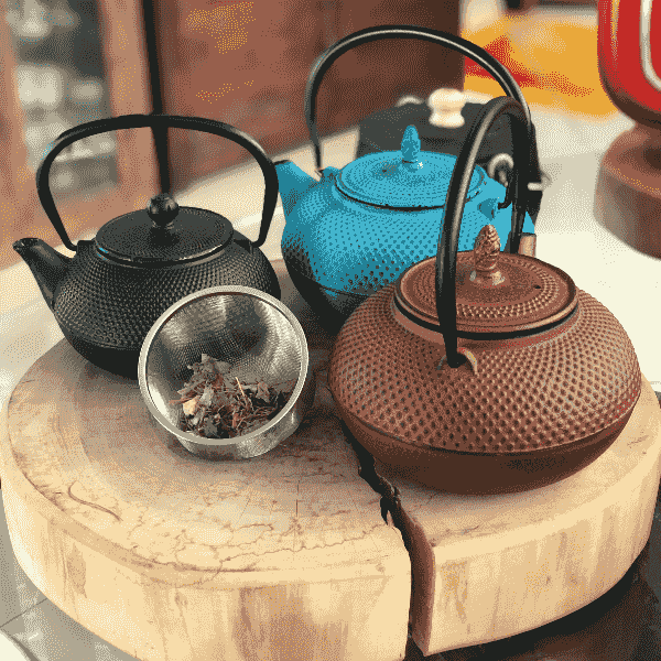 hand-finished-artisan-cast-iron-teapot-hobnail-pattern hand-finished-artisan-cast-iron-teapot-hobnail-pattern