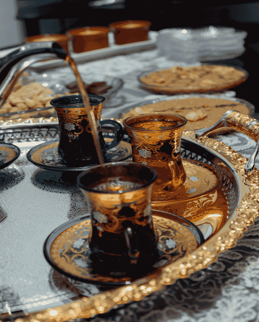 middle-eastern-tea-glasses-gold-rim-luxury-set middle-eastern-tea-glasses-gold-rim-luxury-set