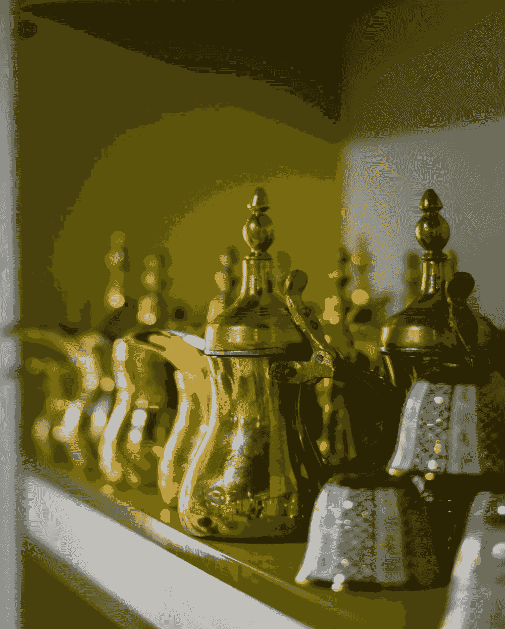 wholesale-arabic-coffee-pot-dallah-gold-finish wholesale-arabic-coffee-pot-dallah-gold-finish