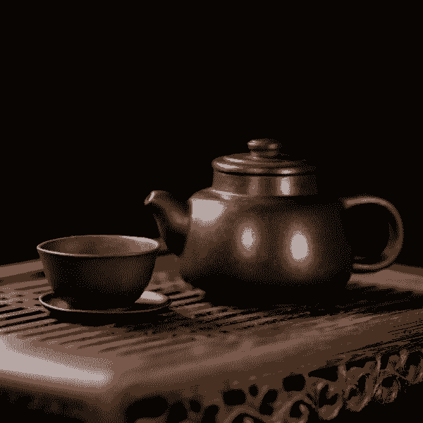 Handmade-vs-Slipcast-Yixing-Zisha-teapot-craftsmanship-comparison-B2B Handmade-vs-Slipcast-Yixing-Zisha-teapot-craftsmanship-comparison-B2B