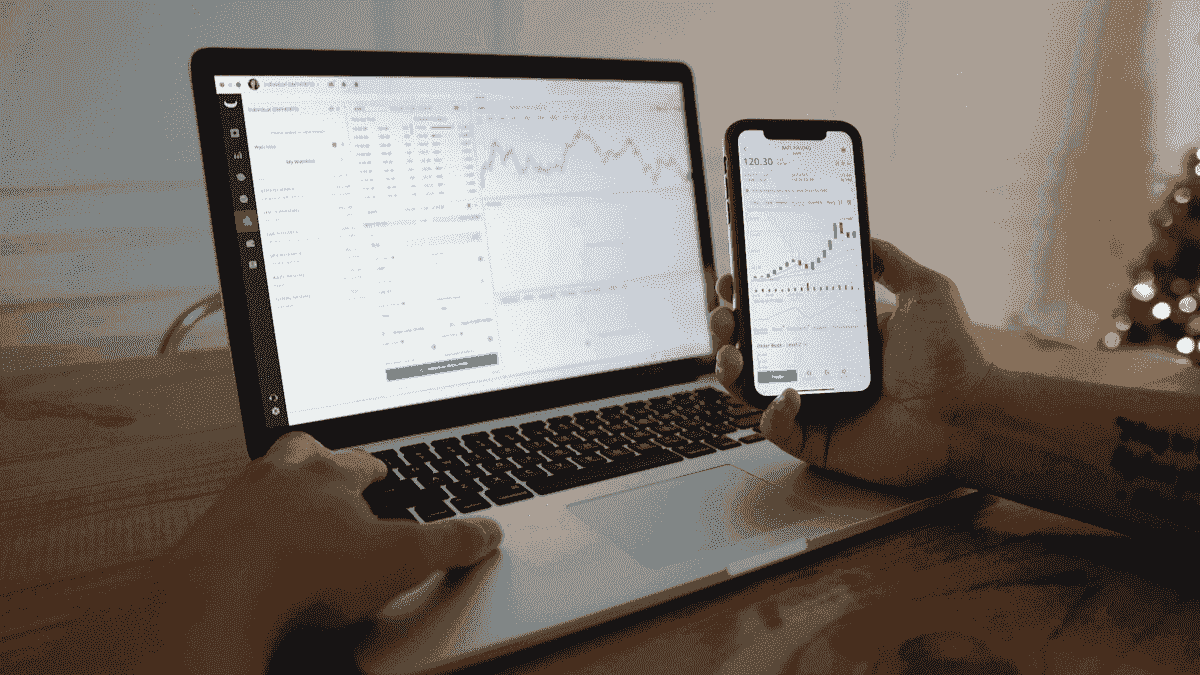 Dekódování úspěchu: Navigace prodejním trychtýřem digitálního marketingu jako profesionál