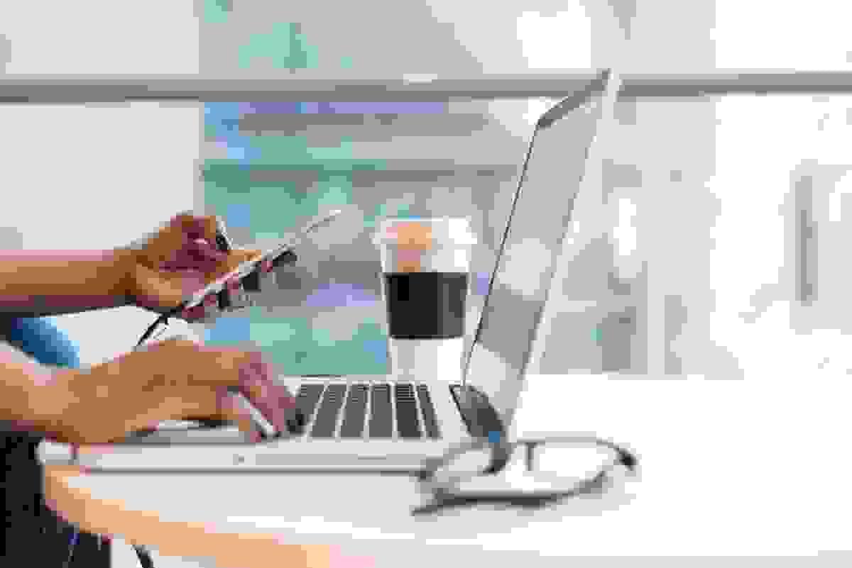 Pahami mengapa Anda memerlukan pencadangan situs web dengan Strikingly