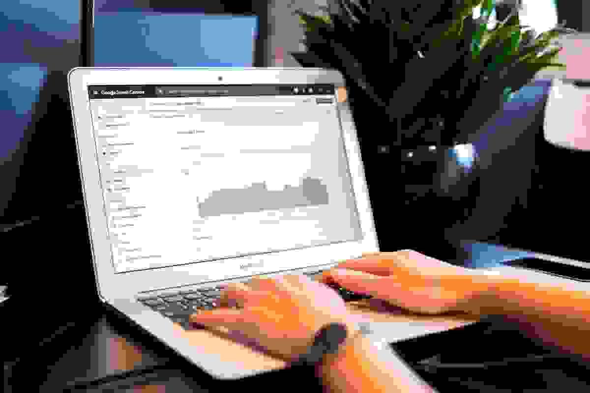 Memanfaatkan Alat Analisis Canggih - Layanan SEO