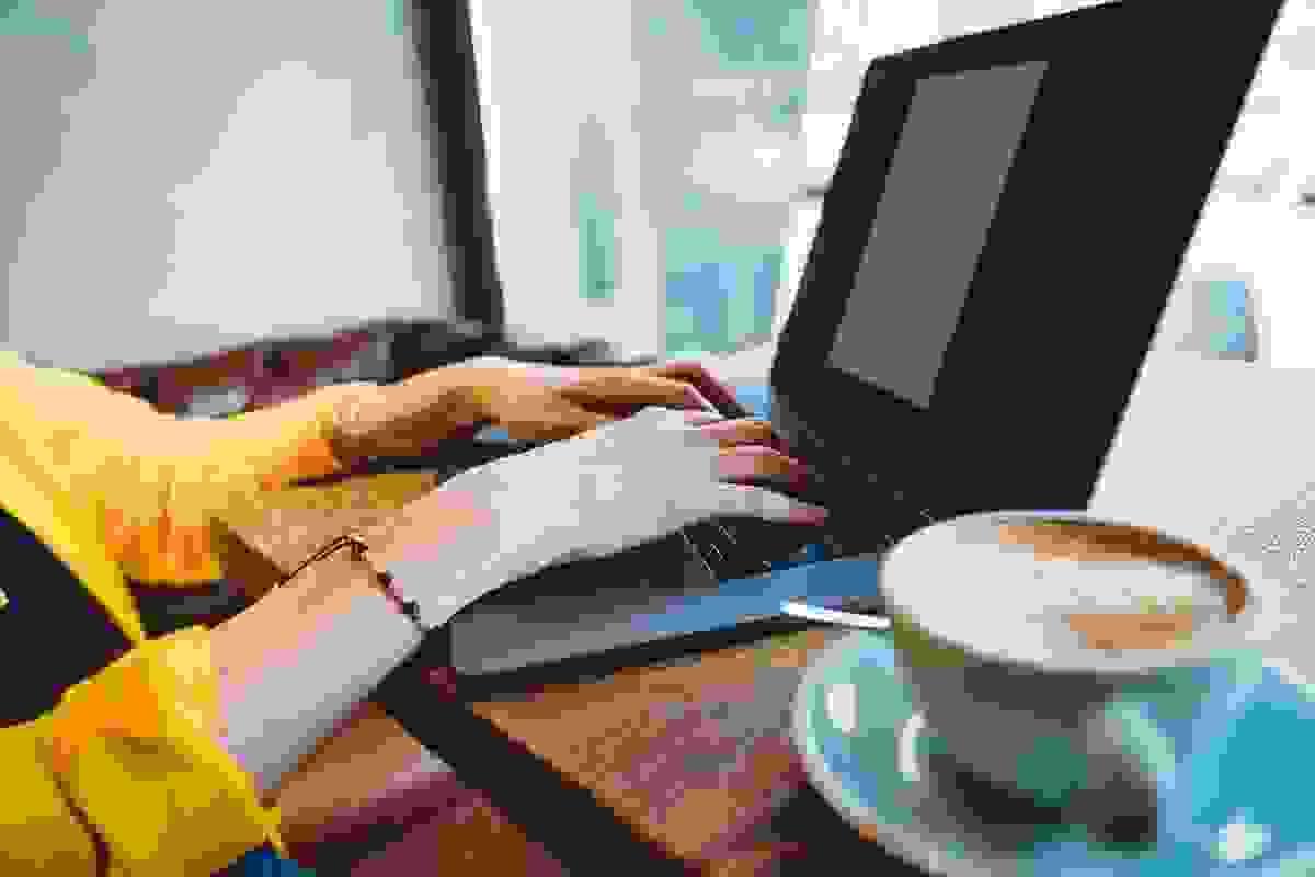 Temukan ide niche blog dengan Strikingly