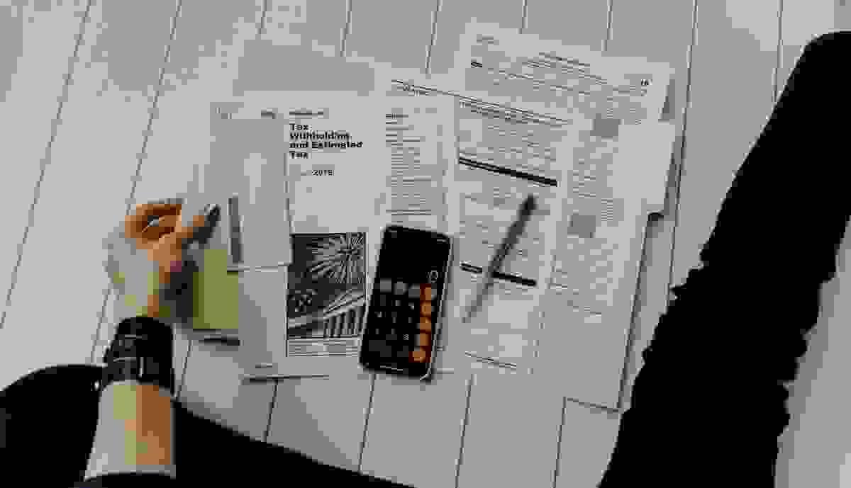 Aspectos legales y financieros de su negocio paralelo