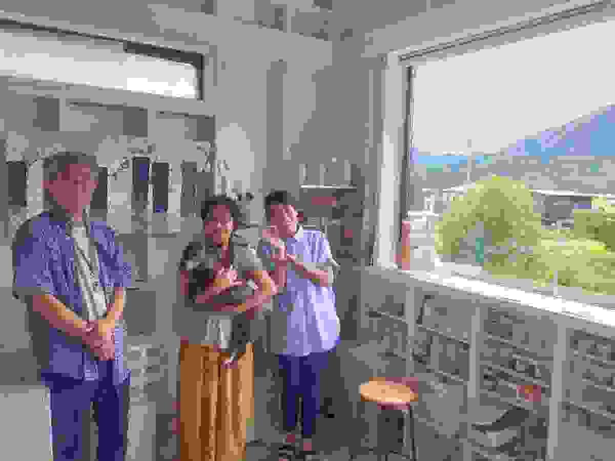 broken image