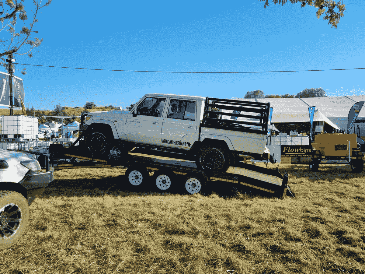 Welcome to Custome Bike & Trailers! Welcome to Custome Bike & Trailers!