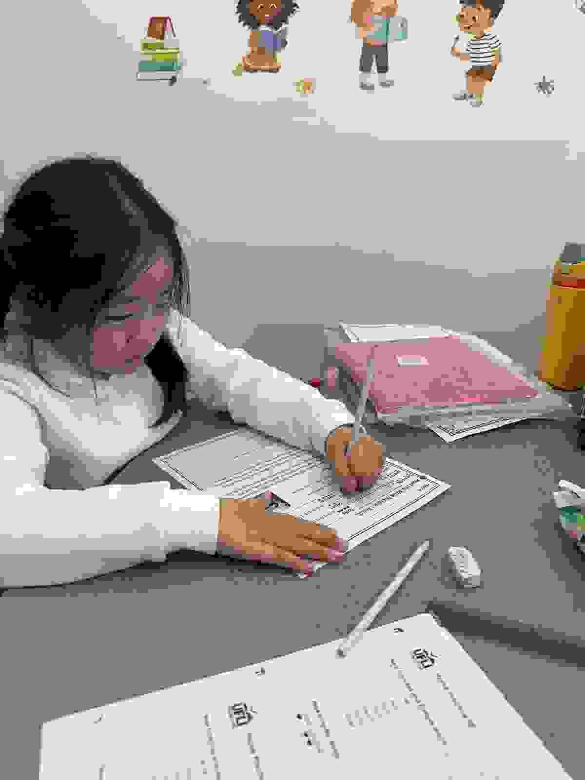 We offer online and offline courses, covering various subjects, to meet the needs of different students. diversified courses The services we provide We are an educational institution, and now there are online and offline courses, strong local teachers in Canada. We offer online and offline courses, covering various subjects, to meet the needs of different students. diversified courses The services we provide We are an educational institution, and now there are online and offline courses, strong local teachers in Canada.