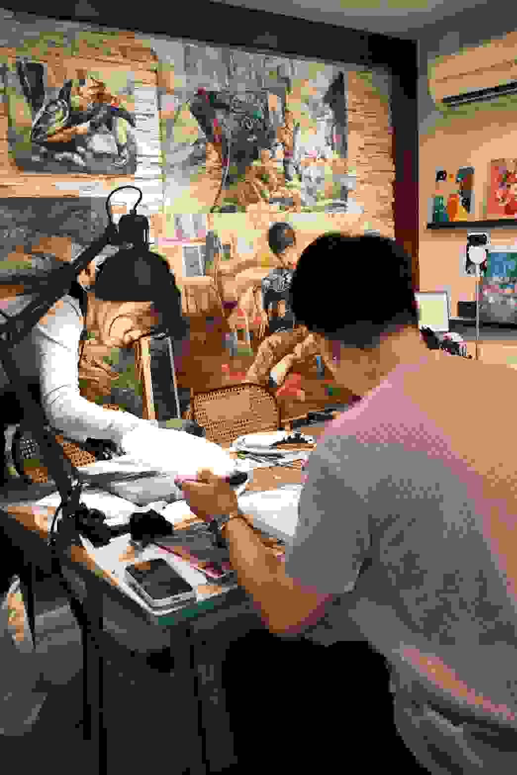 ST Studio 基隆療癒畫室重視每位學員的創作節奏,透過溫柔引導與專業教學,讓您創造出屬於自己靈魂的藝術作品! ST Studio 基隆療癒畫室重視每位學員的創作節奏,透過溫柔引導與專業教學,讓您創造出屬於自己靈魂的藝術作品!