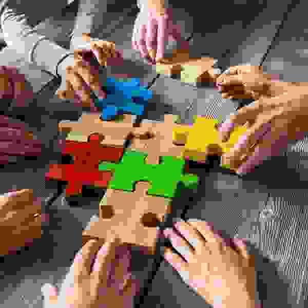 Promote different industries' cooperation and innovation, open more business possibilities, co-create the future. Cross-border cooperation Function Introduction Human network small universe | resource sharing · business connection · cross-border cooperation Promote different industries' cooperation and innovation, open more business possibilities, co-create the future. Cross-border cooperation Function Introduction Human network small universe | resource sharing · business connection · cross-border cooperation
